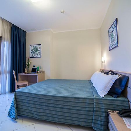 Hotel Cosmomare Piano di Sorrento Bagian luar foto