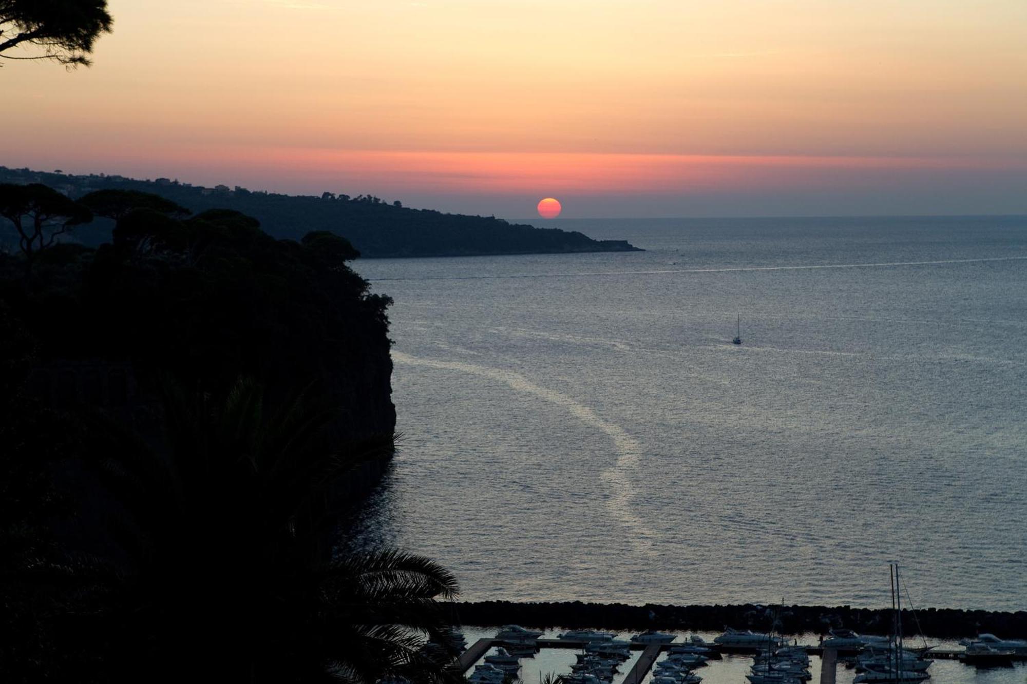 Hotel Cosmomare Piano di Sorrento Bagian luar foto