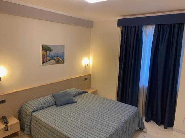 Hotel Cosmomare Piano di Sorrento Bagian luar foto